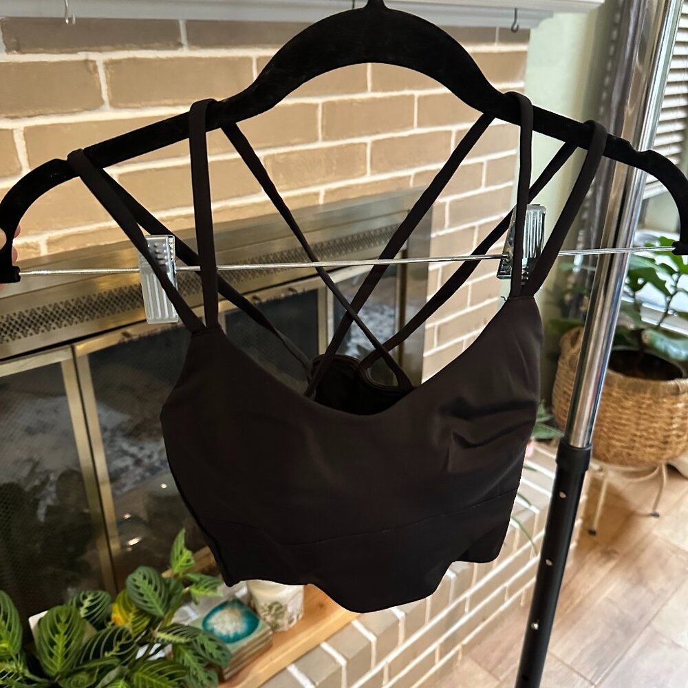 Lululemon Like a Cloud Longline Bra – B/C Cup, Size 6 (Black)
